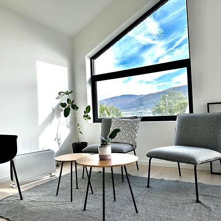 Tromso Central Guest House With Parking Bagian luar foto