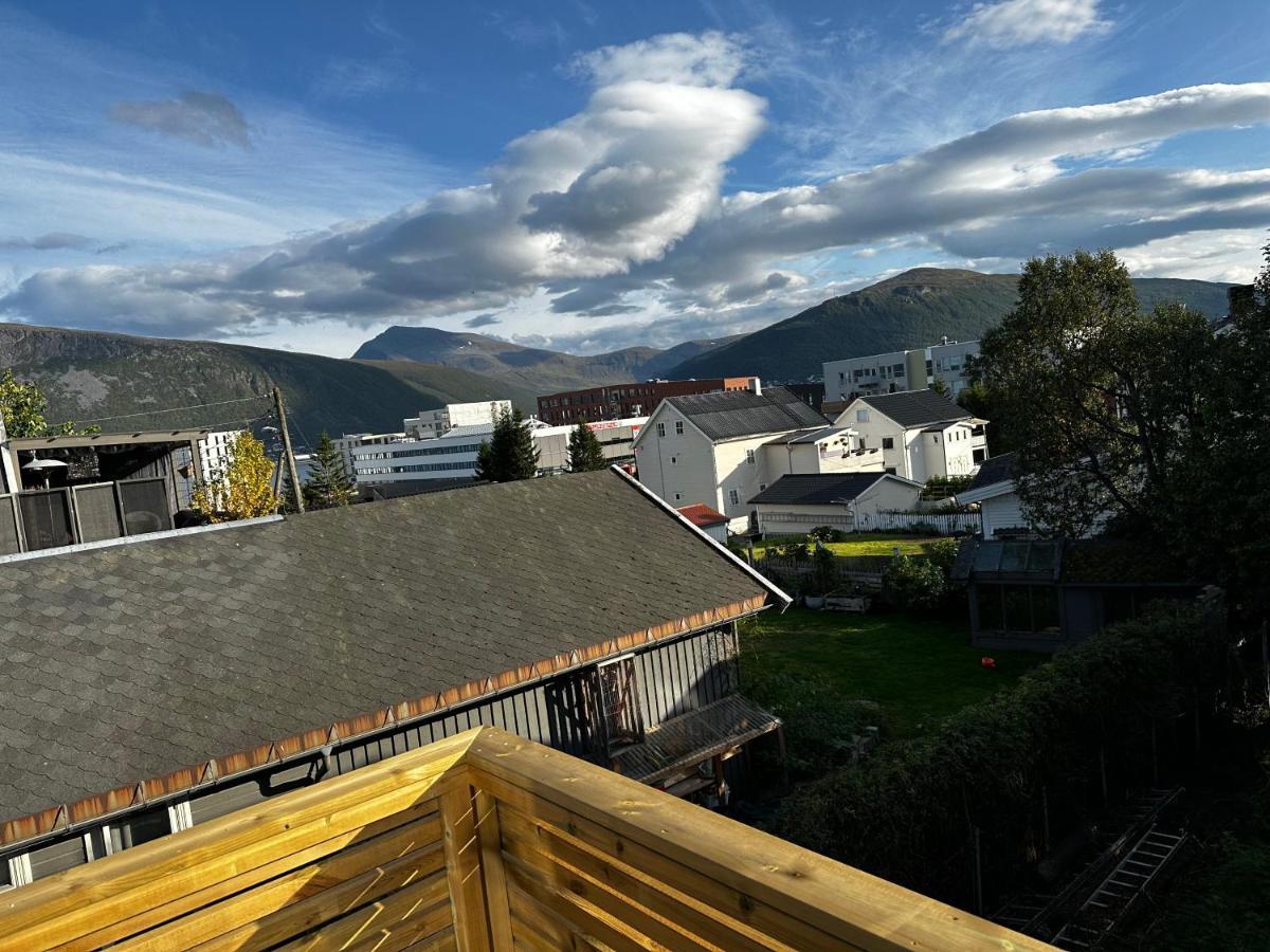 Tromso Central Guest House With Parking Bagian luar foto